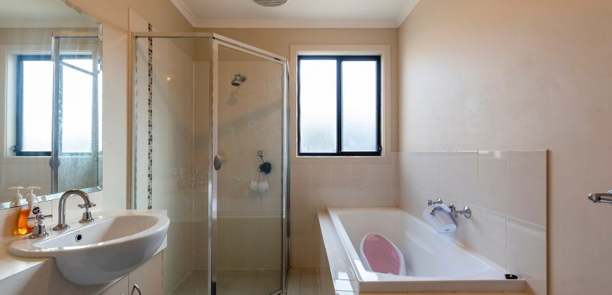 Modern Comfort and Smart Investment in a Peaceful Location